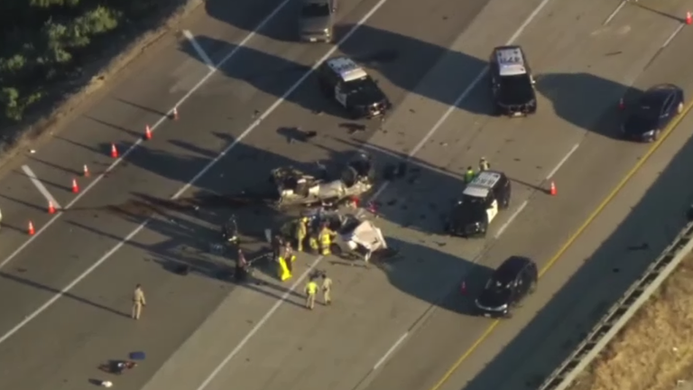 Head-on crash on 23 Freeway in Ventura County leaves 2 dead, 3 ...