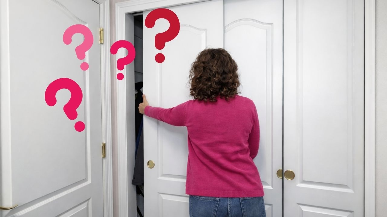 The secret tricks to tripling your entryway storage!