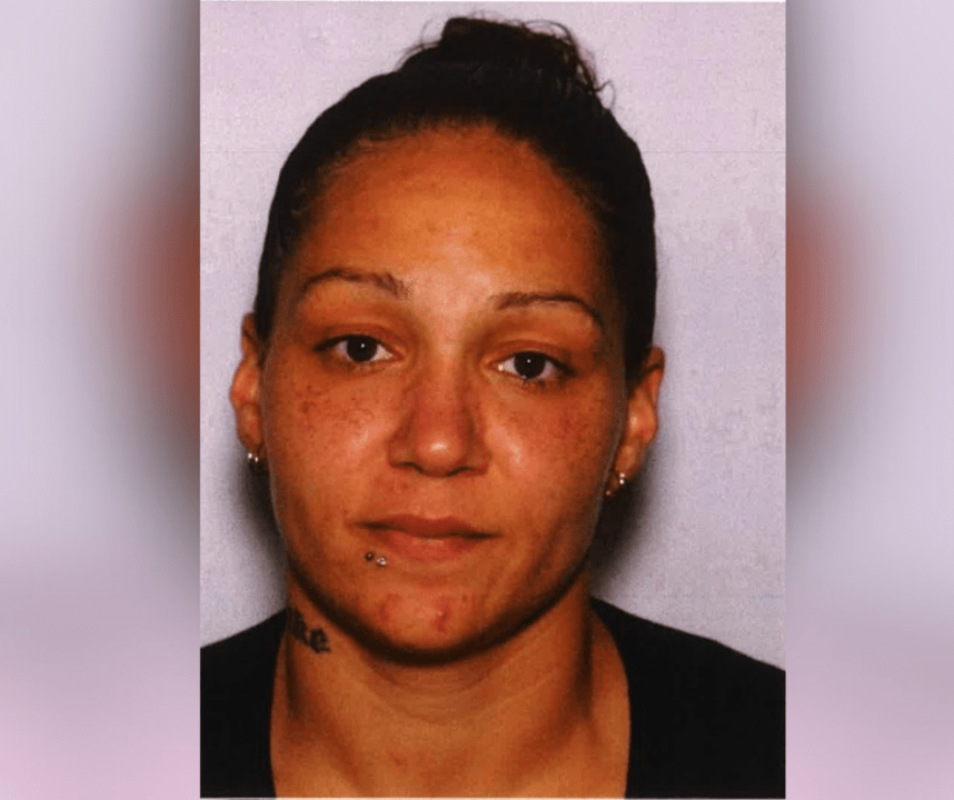 Woman arrested, man wanted after drug raid in Ohio