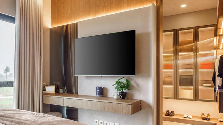 5 55-inch TVs that punch way above their price tags