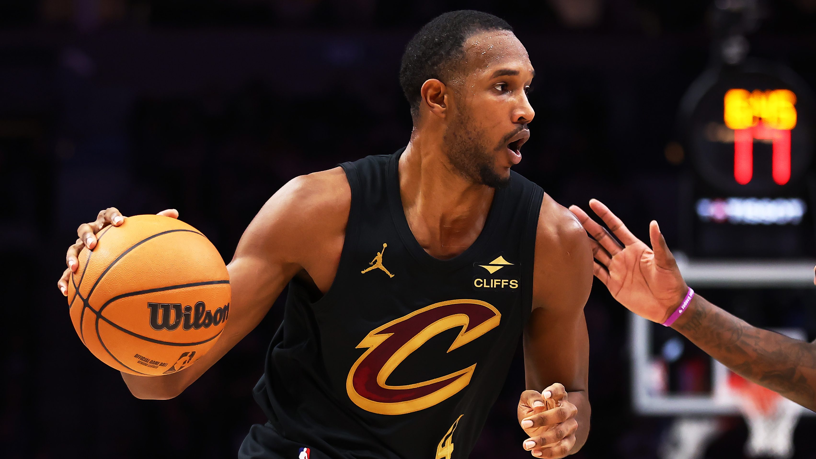 NBA rumors: 'Stunted' growth has star big men on trade wish lists