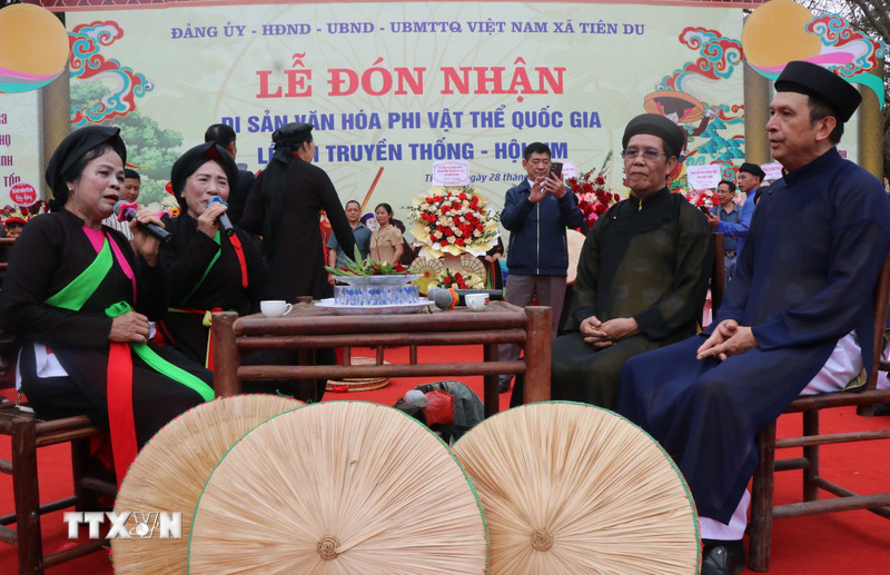 Bắc Ninh: Về hội Lim thỏa nỗi nhớ mong, đắm mình trong văn hóa quan họ