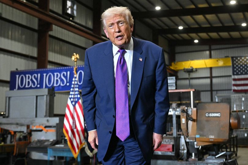 CNN halted for 'pathetic' Donald Trump update in huge blow to president