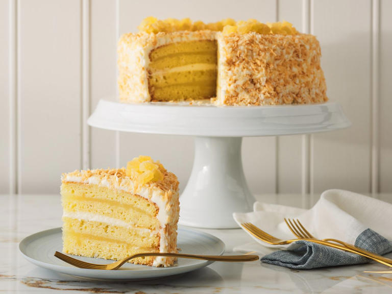 28 pineapple desserts that taste like a tropical getaway