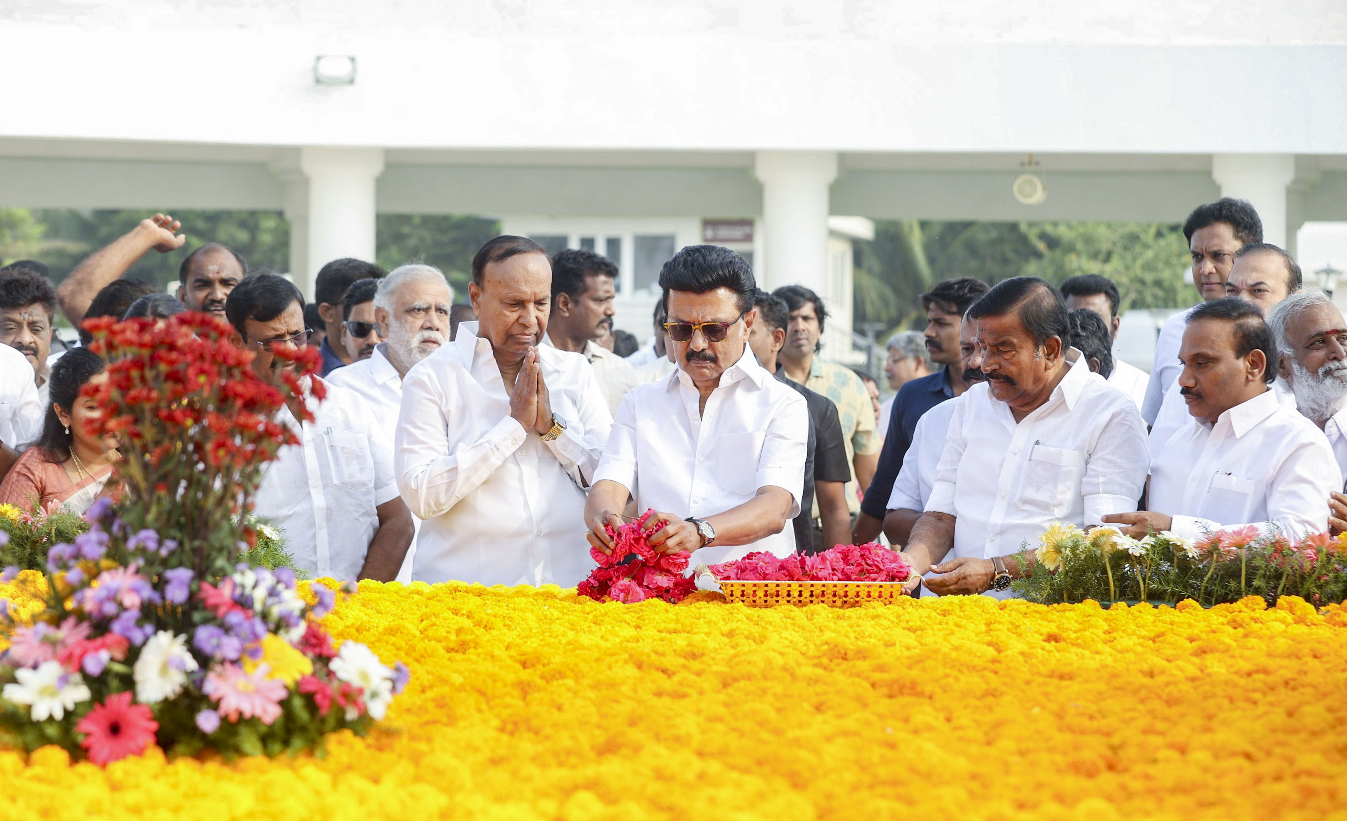 Rahul greets Tamil Nadu CM MK Stalin on his birthday