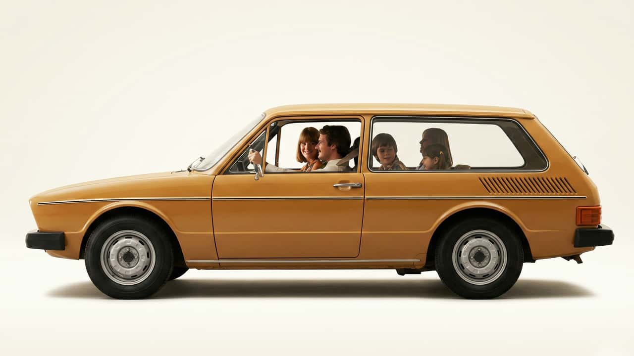 VW Variant fez sucesso com motor escondido no porta-malas