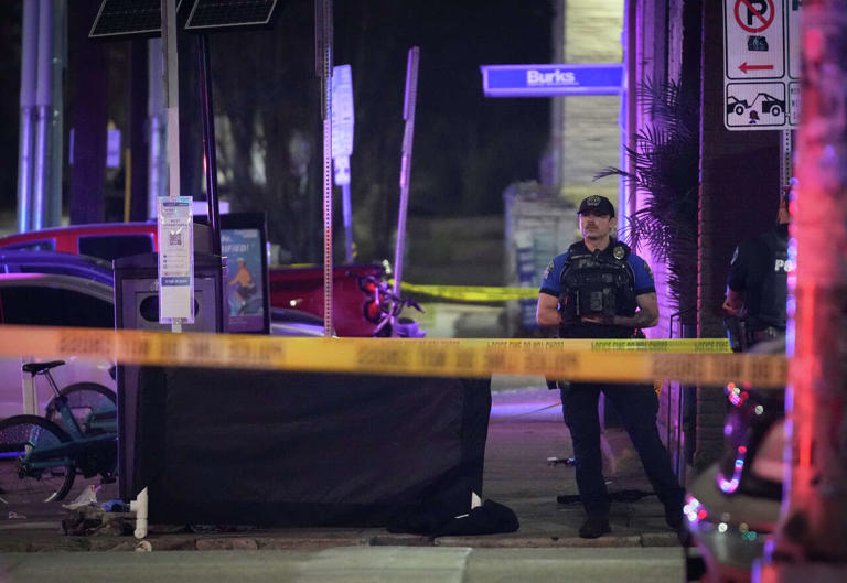 Video captures gunfire during downtown Austin mass shooting on Sixth Street