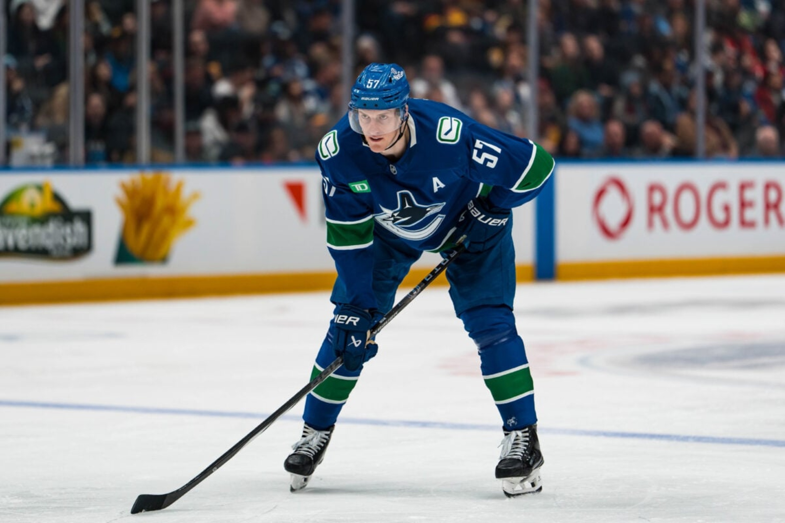 Stars acquire Tyler Myers from Canucks for pair of draft picks