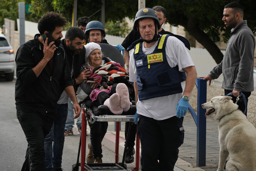 Iranian attacks kill nearly a dozen across Israel, UAE, and Kuwait, as ...