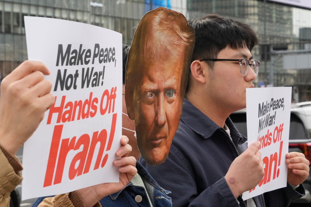 Only 1 in 4 Americans support Trump’s airstrikes on Iran, poll finds