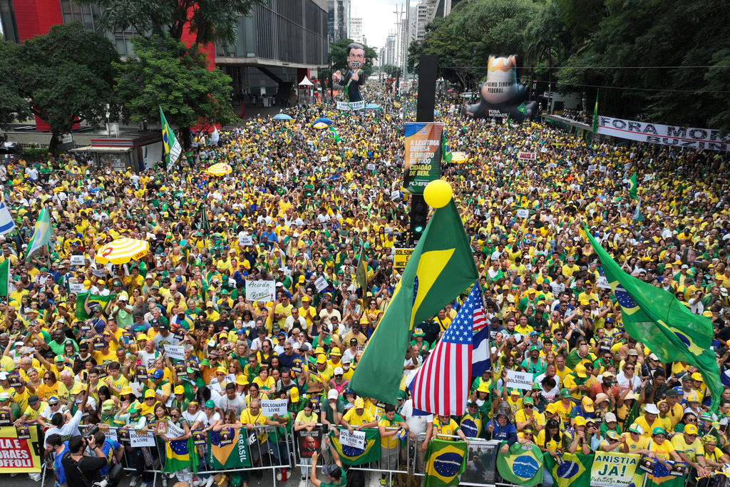 Simpatizantes de Bolsonaro se manifiestan contra Lula en diversas ...
