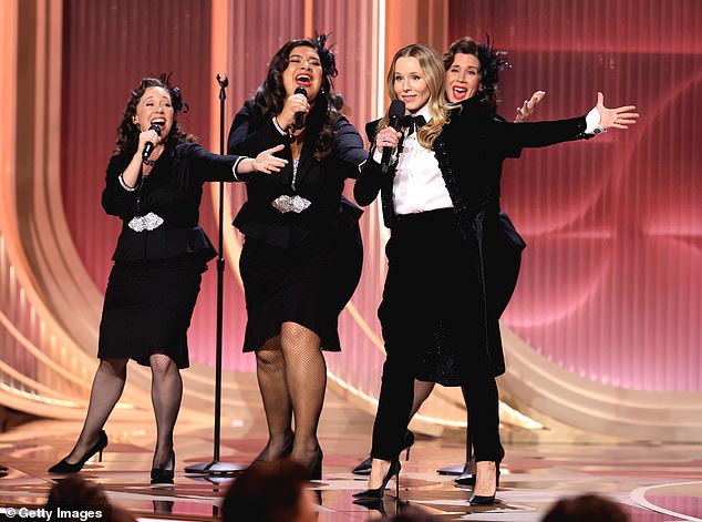 Kristen Bell leaves A-listers baffled with 'cringe' musical number at ...