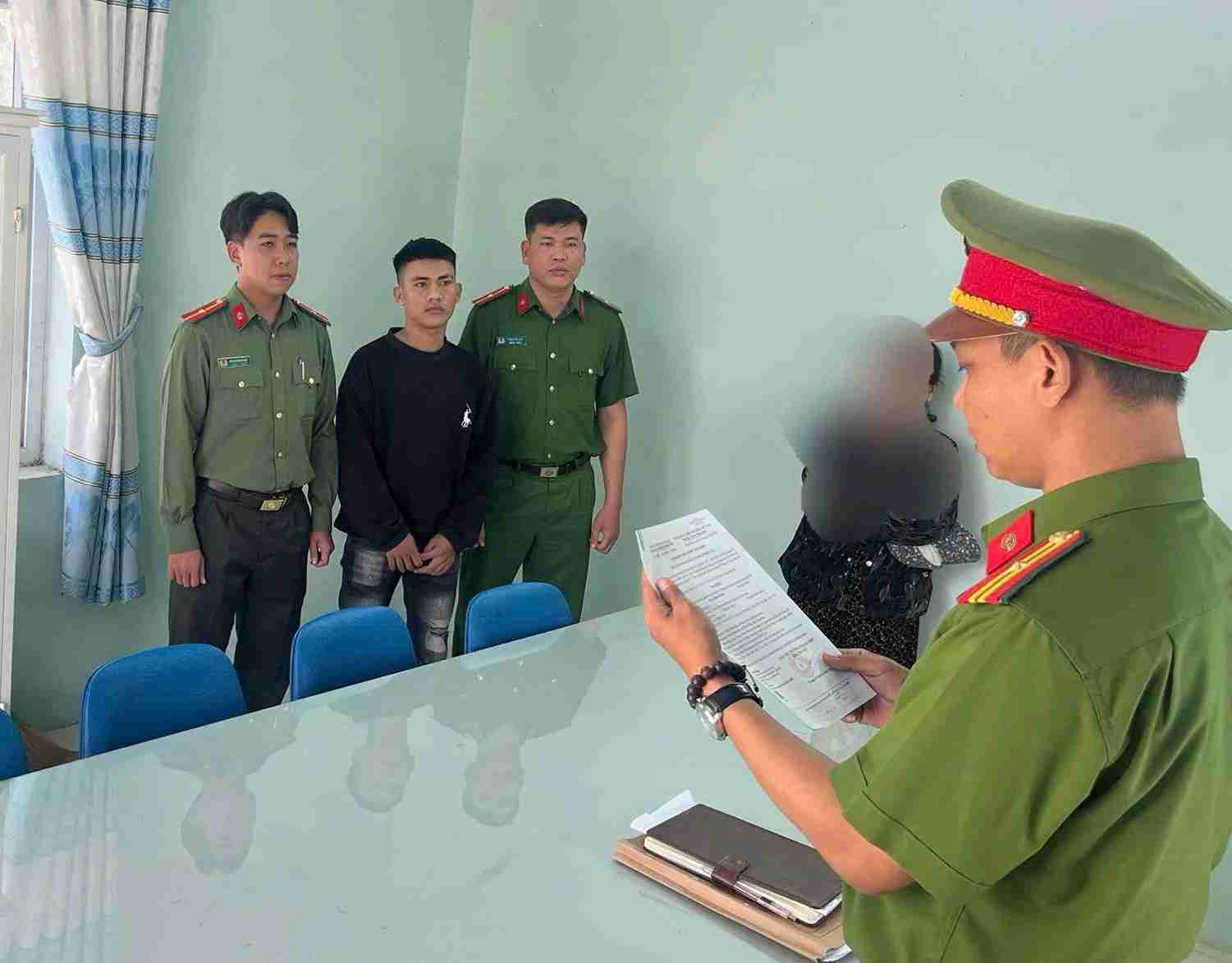 Thanh niên 20 tuổi lại trộm cắp dù mới ra tù hơn 1 tháng