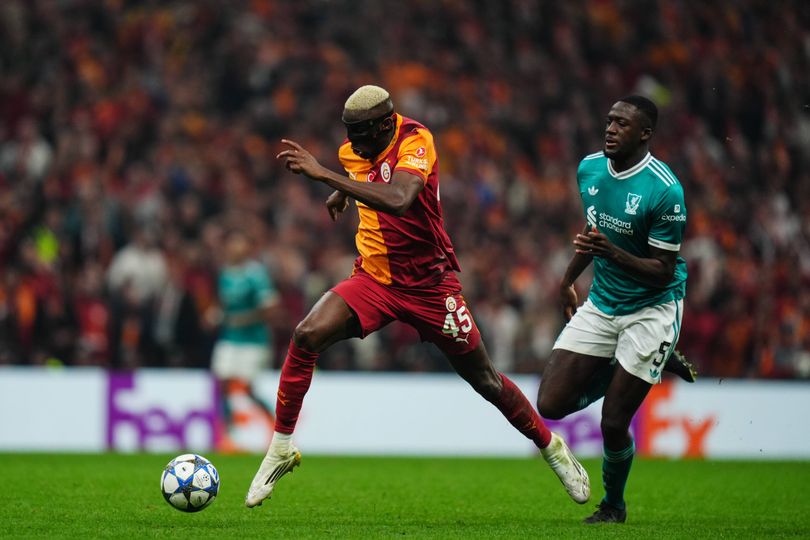 Victor Osimhen of Galatasaray in action with Ibrahima Konate of Liverpool