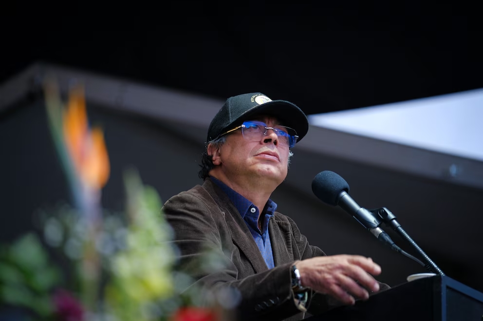 Gustavo Petro reitera denuncia sobre riesgo de fraude electoral a una ...
