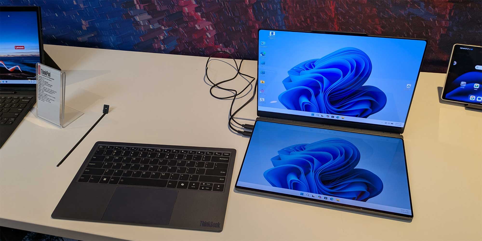 Lenovo shows off snap-together laptop with removable keyboard, screen ...