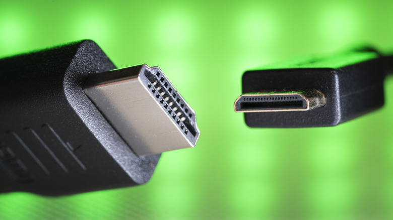 What's the difference between HDMI and mini HDMI?