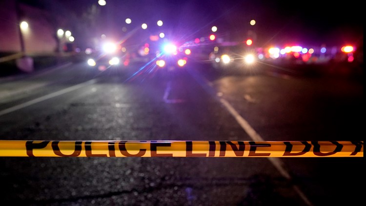 Teen found with gunshot wounds in Sacramento