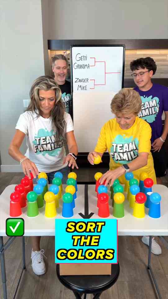 Color matching showdown game