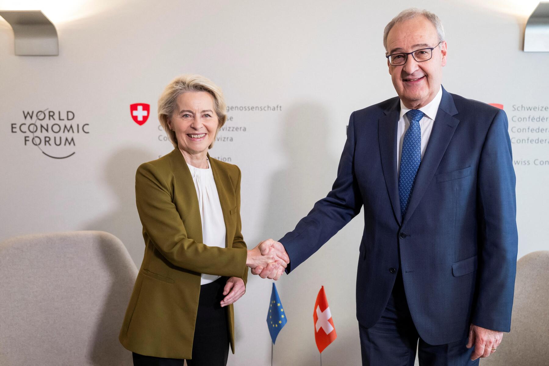 EU und Schweiz unterzeichnen Abkommen für engere Kooperation