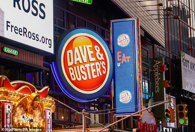 Dave & Busters rocked by 'wild' tipping scandal as furious customers ...