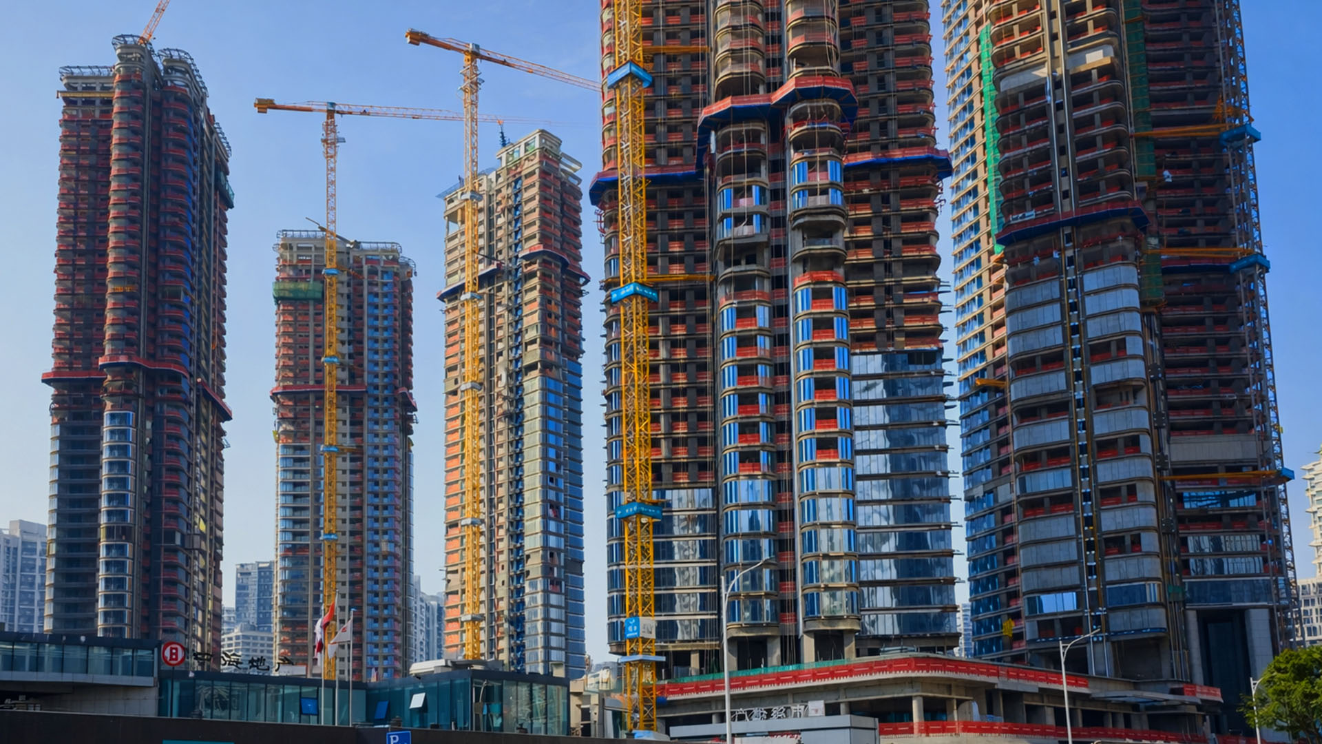China mega towers under construction