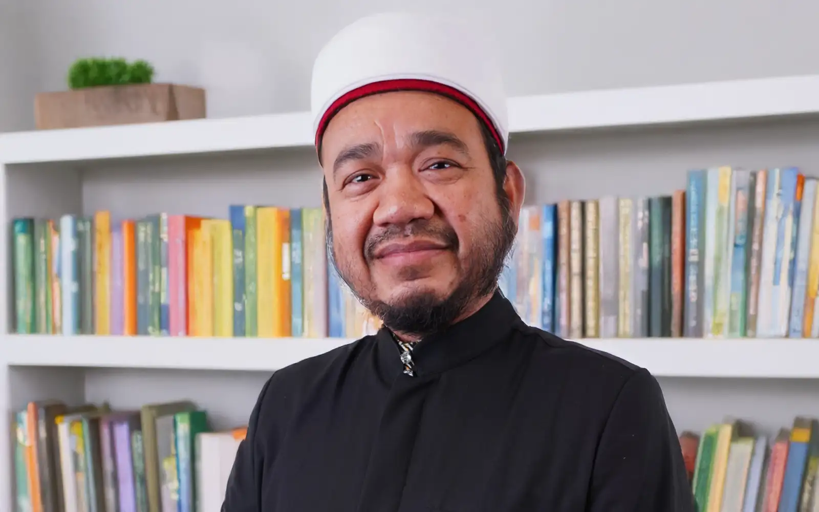 Act impartially against those who insult religions, Sabah mufti says