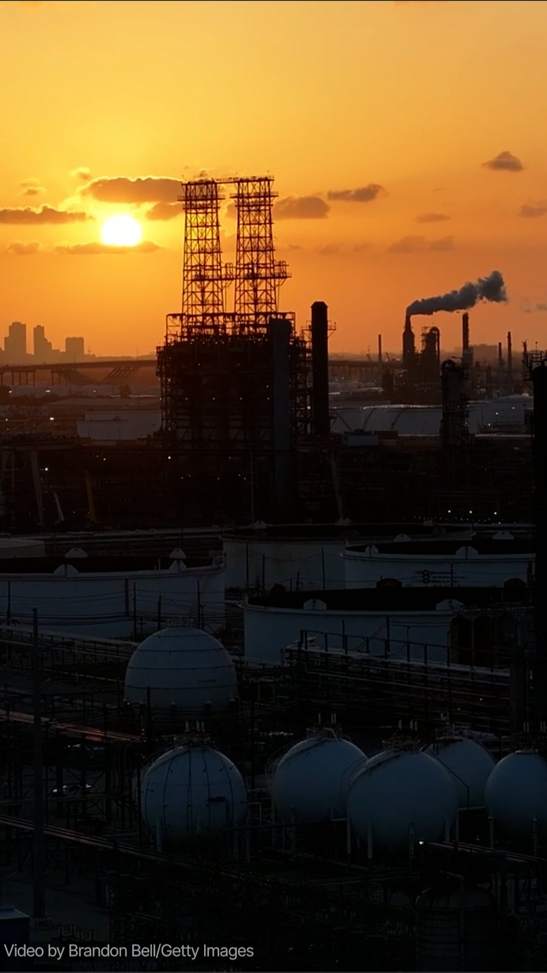 Global oil & gas prices soar as Middle East tensions escalate