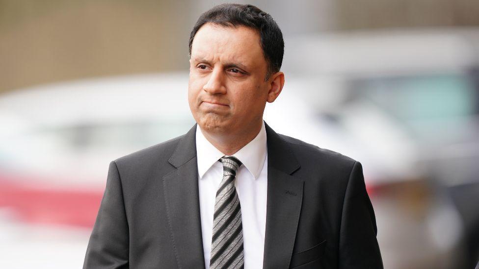 Sarwar rejects father's tribute to Iran's supreme leader
