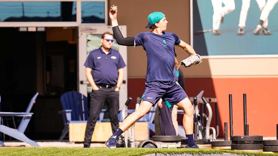 Logan Gilbert is teasing Mariners fans with his latest pitch experiment