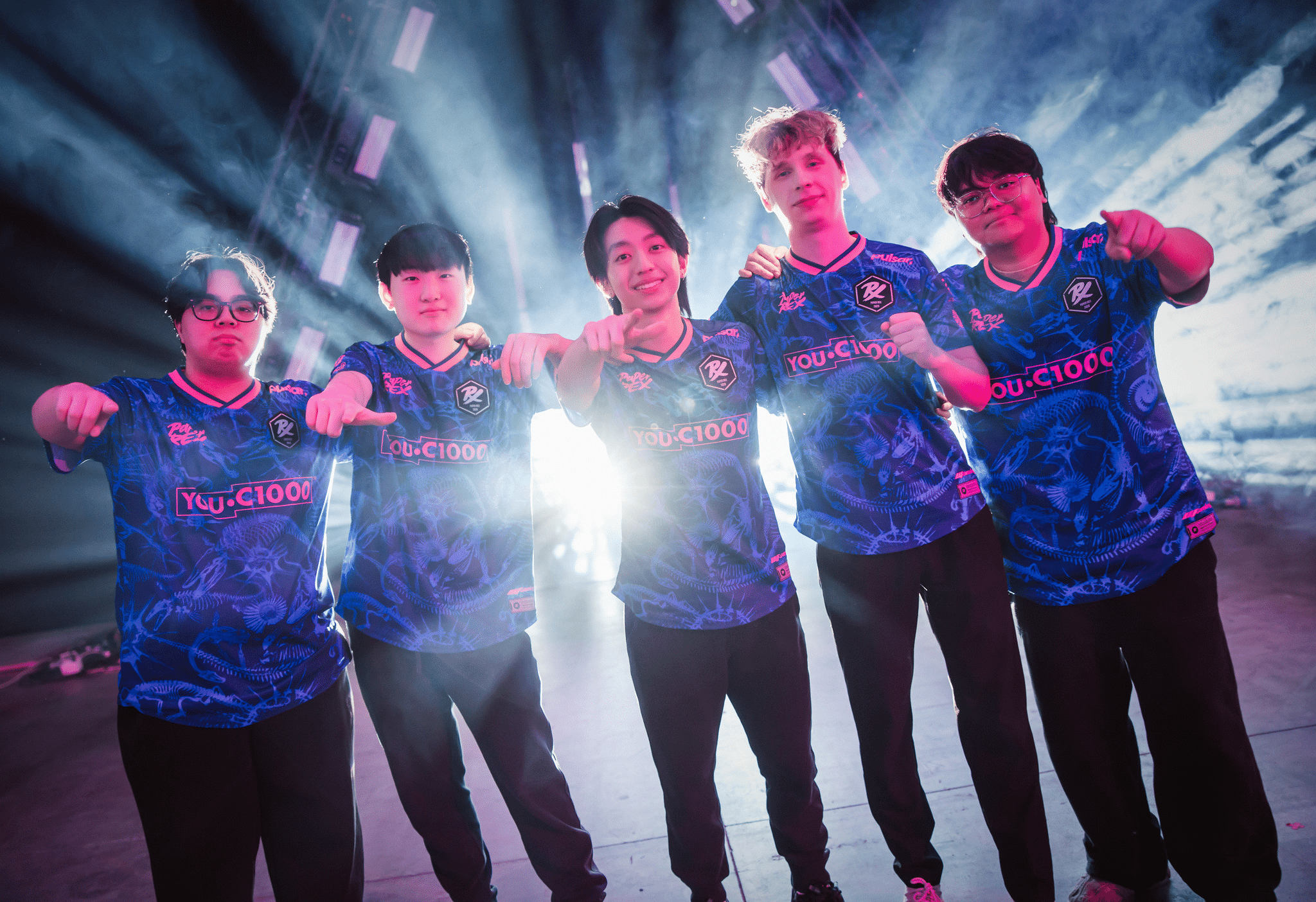 Invy, GLYPH shine in Masters debuts as PRX, M8 win opening Santiago matches
