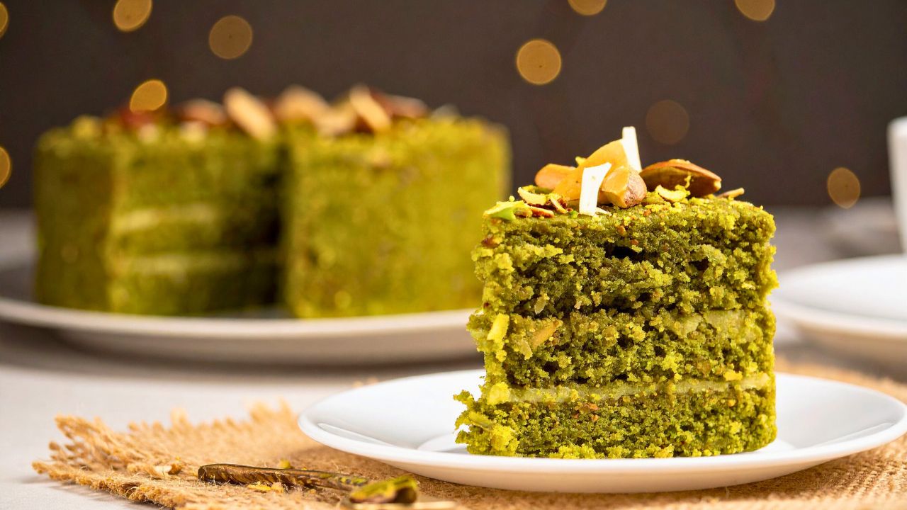 She Baked a Nut Cake for an Allergy-Safe Party. I Banned Her When She Told Me to ‘Just Not Eat It'.