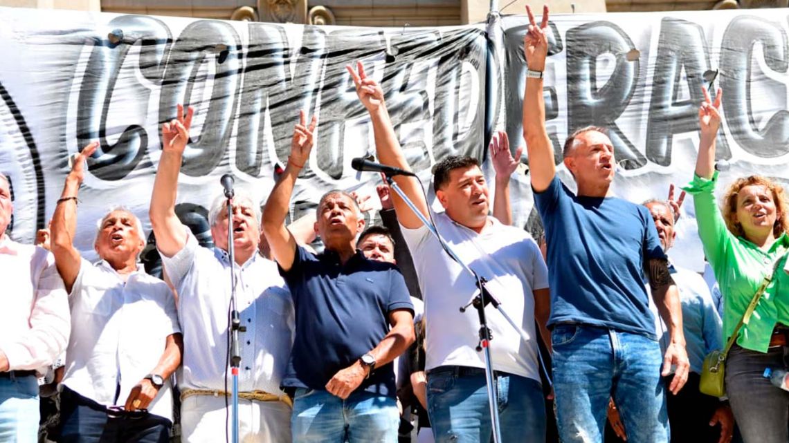 La CGT salió a la calle contra la reforma laboral de Milei: cuáles son ...