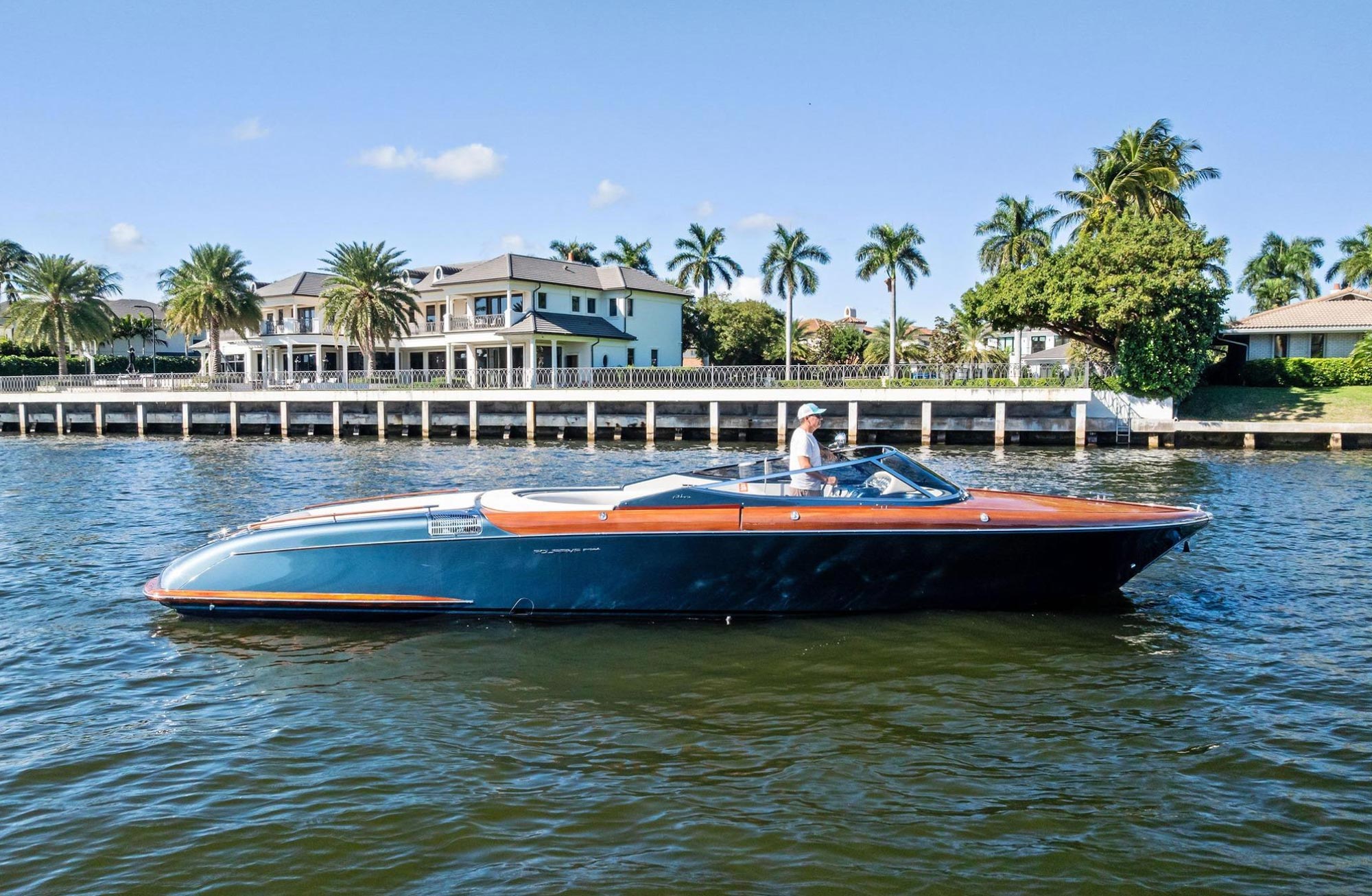 For sale: Riva 33 Aquariva Super