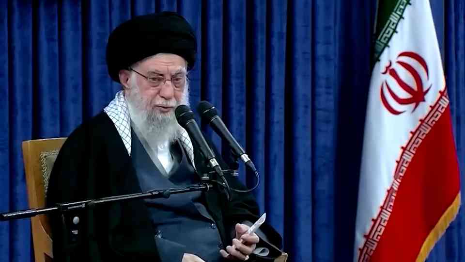 Iran faces renewed unrest amid widening crackdown