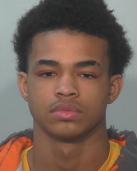 Teen sentenced for murder in connection with Fort Wayne apartment complex killing<br><br>