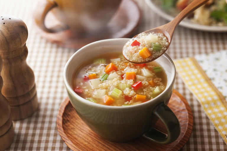 A dietitian shares the 7 healthiest soups that also keep you full