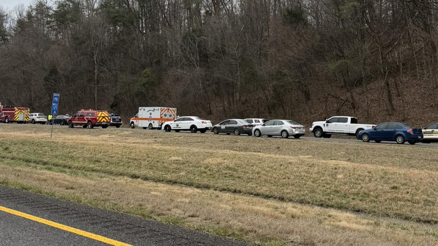 Deadly crash shuts down I-75 in Anderson County, Tennessee Highway ...