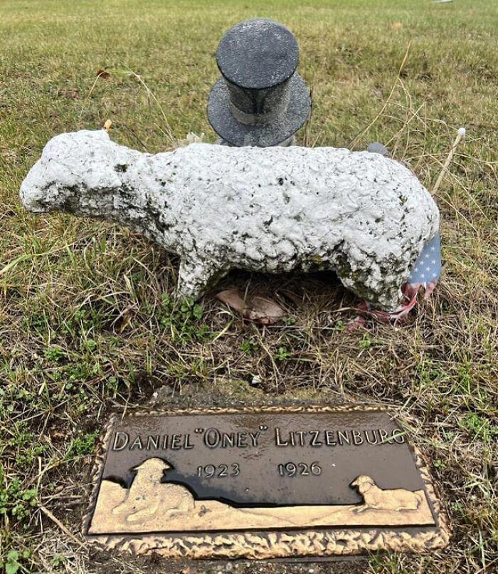 17 unique gravestones that people just had to share online