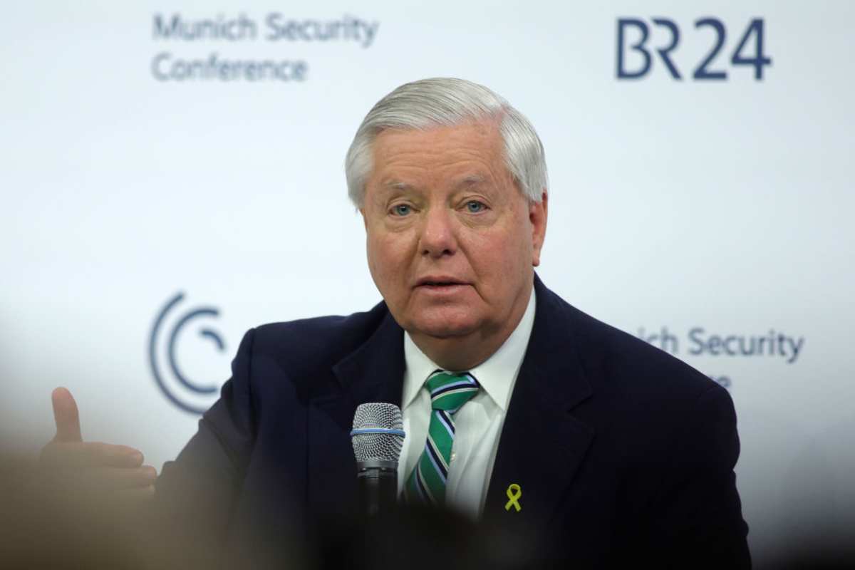 Meghan McCain asks Trump admin to stop Lindsey Graham from speaking ...