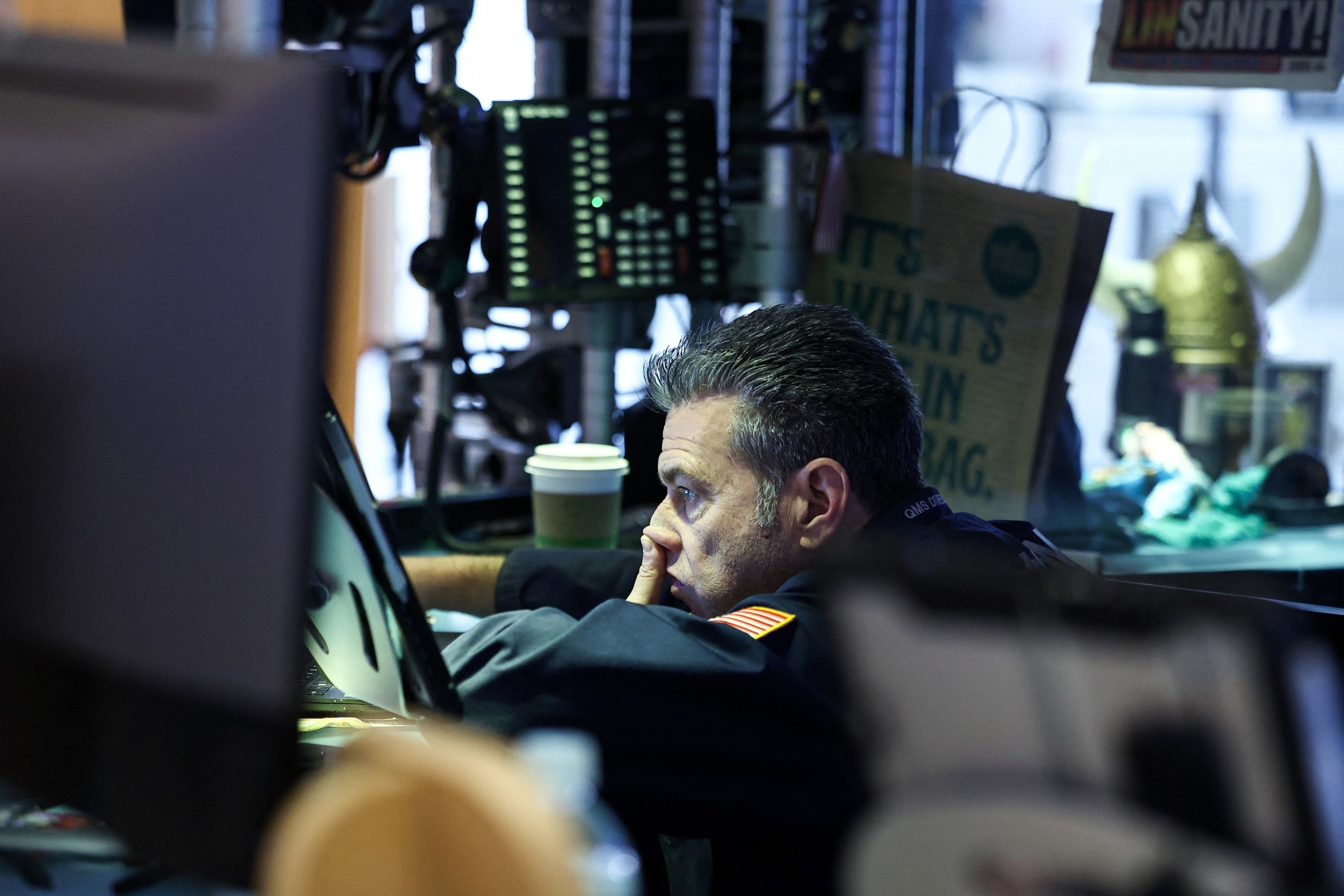 Stocks close essentially flat in 1st trading day after Iran attack