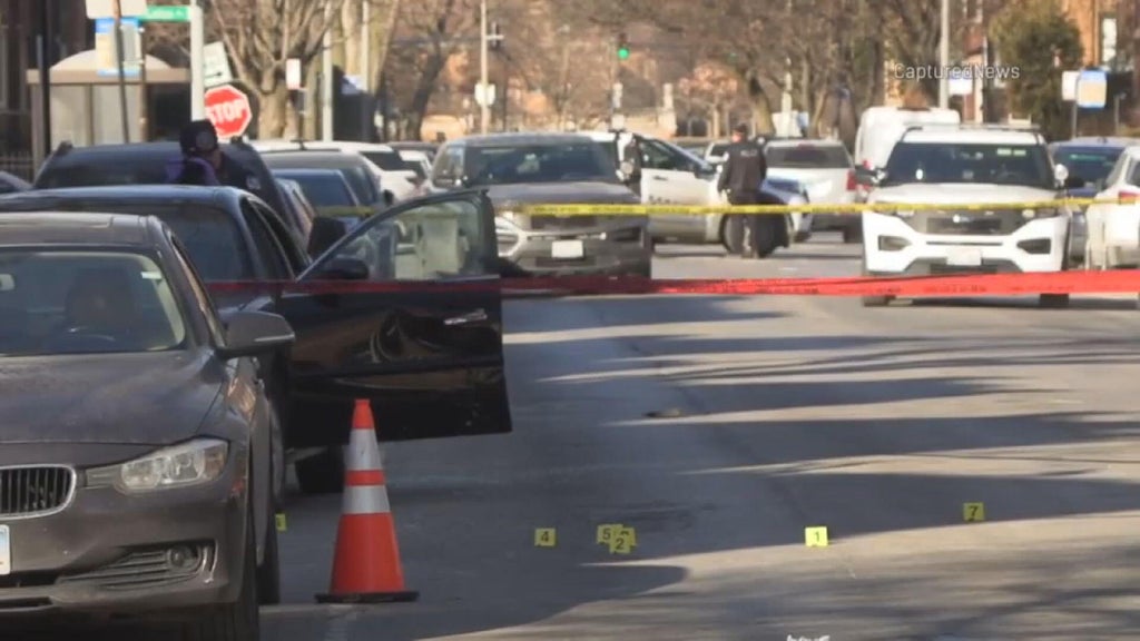 Man shot, killed while sitting in vehicle on Chicago's West Side