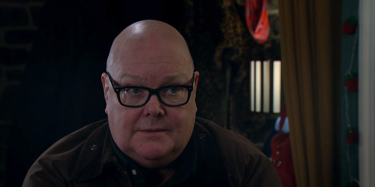 Emmerdale confirms the key clue which could expose Paddy Dingle's lie