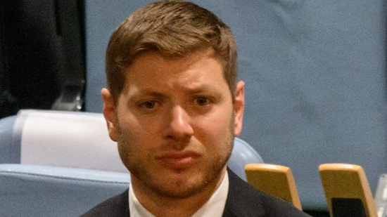Where is Netanyahu's son Yair? Ex-White House insider drops bombshell ...