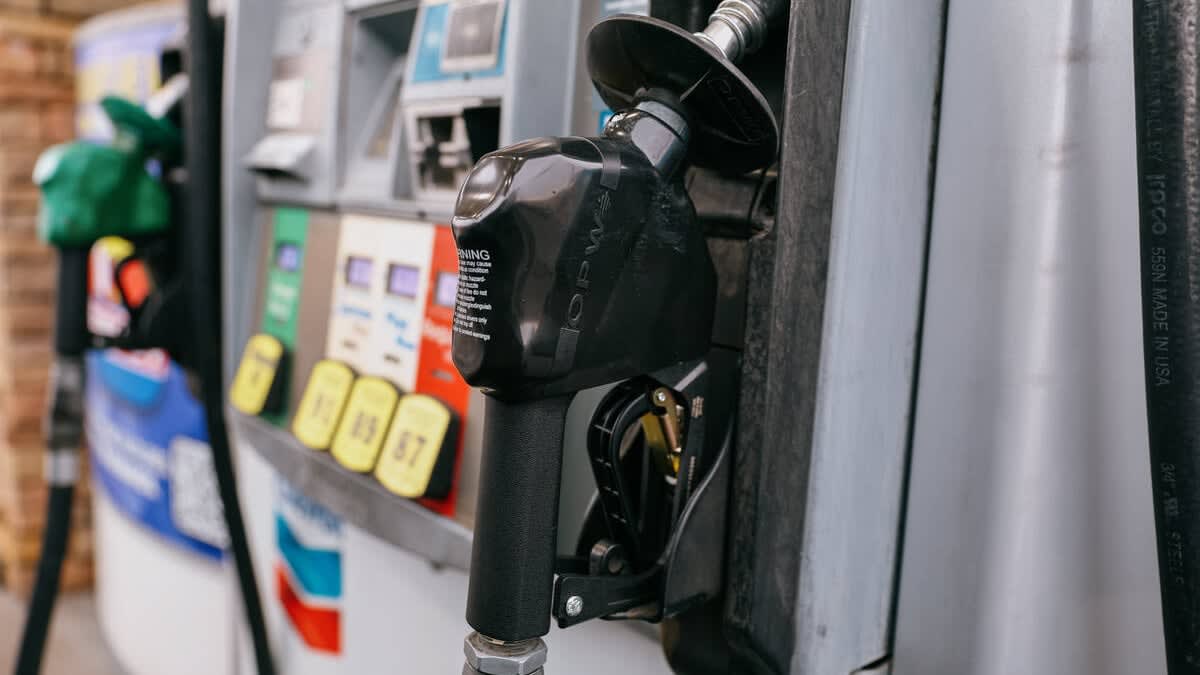 Iran war could add pressure to Florida gas pump prices