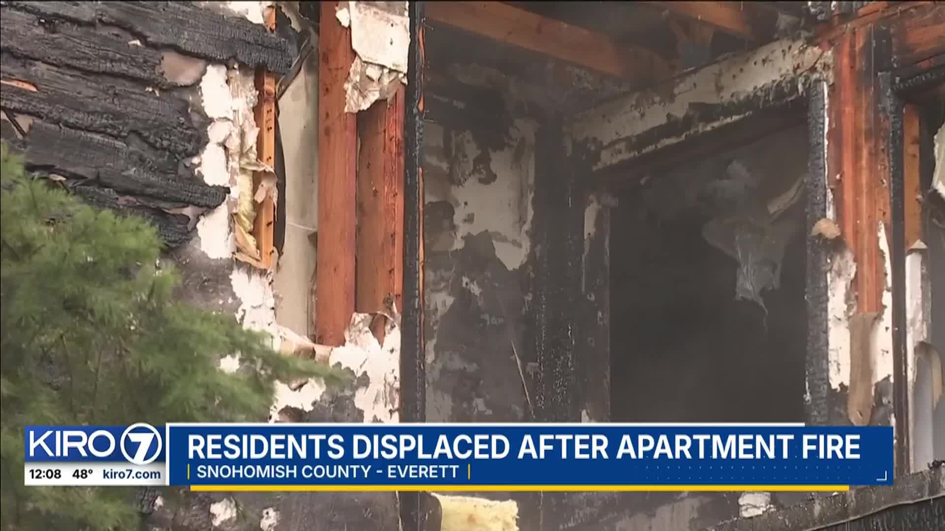 41 people displaced after fire at Everett apartment building