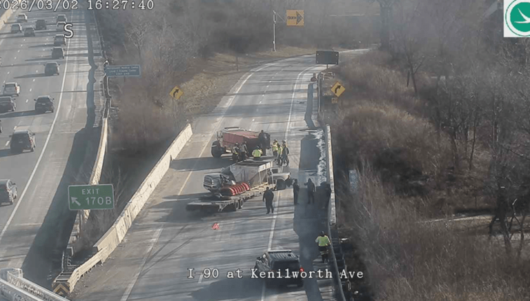 I-90 W reopens after truck crash closes all lanes