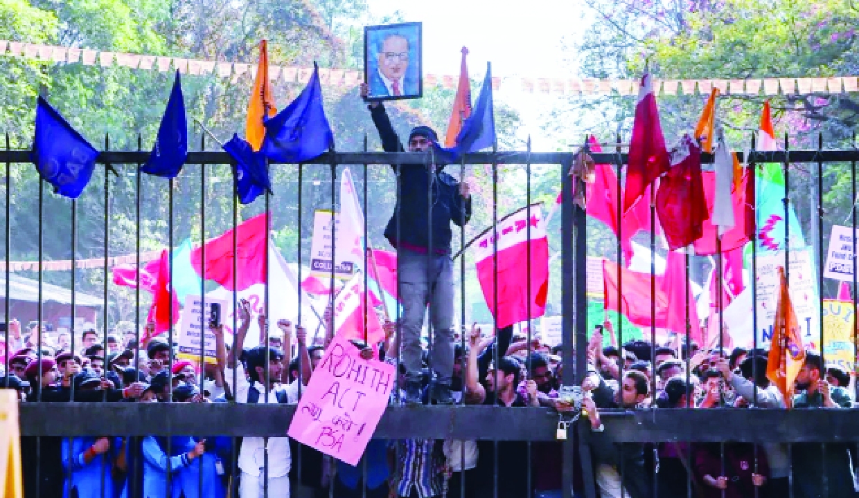14 JNU students who were held in protest march released