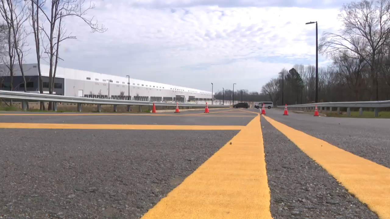 Sen. Warnock demands answers about proposed Georgia ICE detention center