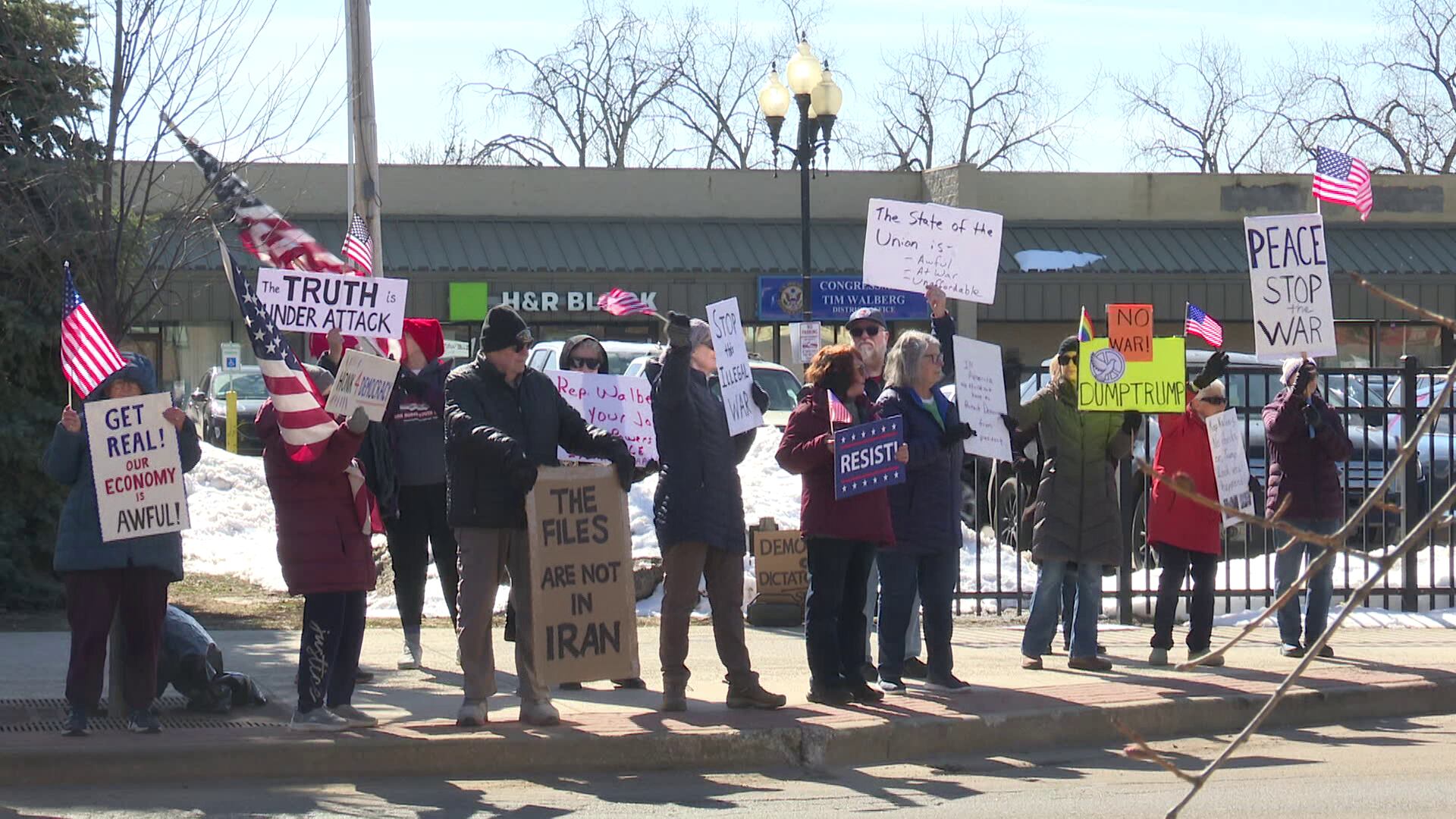 Protesters in Niles rally against Middle East conflict